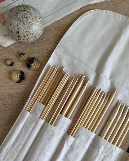 Etui na druty pończosznicze